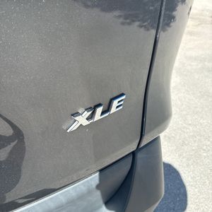2021 Toyota RAV4 XLE PREMIUM 照片 23