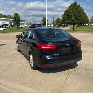 FORD FOCUS SE - 5