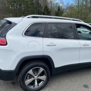 JEEP CHEROKEE LIMITED - 9