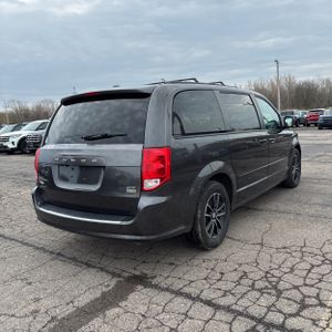 DODGE GRAND CARAVAN GT - 8