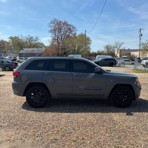 JEEP GRAND CHEROKEE ALTITUDE - 10