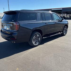 CHEVROLET SUBURBAN - 8