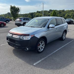 صورة 1 لـ 2015 Mitsubishi OUTLANDER SE