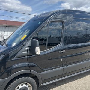 FORD TRANSIT 150 - 2