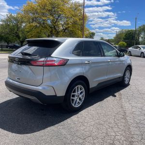 FORD EDGE SEL - 8