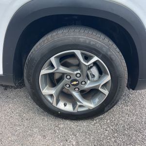 2025 Chevrolet TRAX LT 照片 18