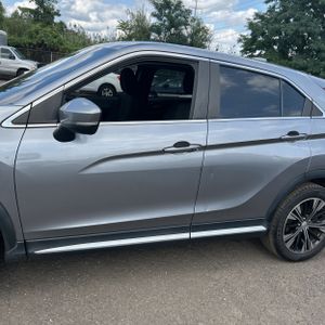 صورة 4 لـ 2019 Mitsubishi ECLIPSE CROSS SE