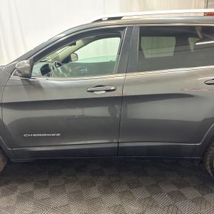 JEEP CHEROKEE LIMITED - 4