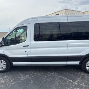 FORD TRANSIT-350 PASSENGER V. XLT - 4