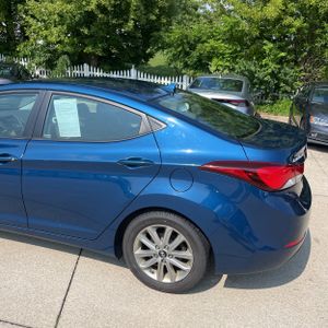 2014 Hyundai ELANTRA SE photo 6