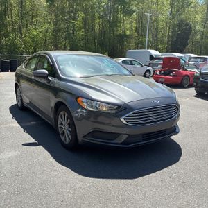 FORD FUSION SE - 10