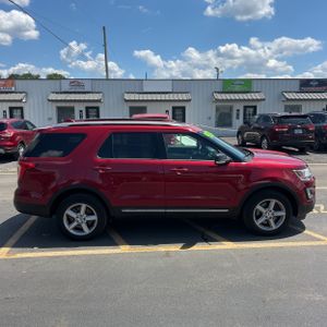 FORD EXPLORER XLT - 10
