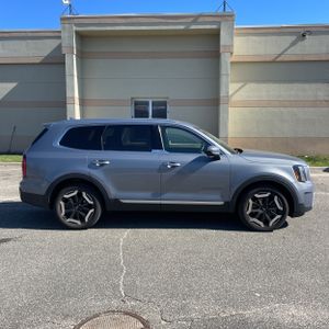 KIA TELLURIDE S - 10