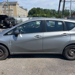 2015 Nissan VERSA NOTE SV photo 4