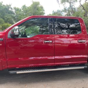 FORD F-150 LARIAT - 4