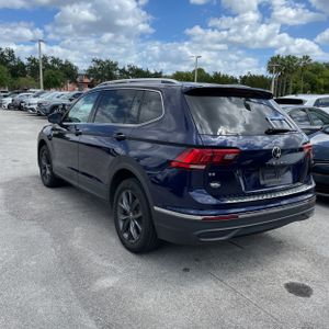 VOLKSWAGEN TIGUAN SE - 5