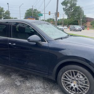 2016 Porsche CAYENNE BASE thumbnail 13