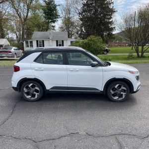 HYUNDAI VENUE LIMITED - 10