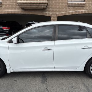 NISSAN SENTRA SV - 4