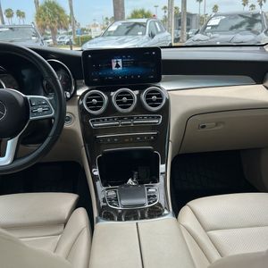 2022 Mercedes-BENZ GLC thumbnail 37