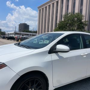 2017 Toyota COROLLA LE 照片 2