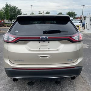 FORD EDGE SEL - 6