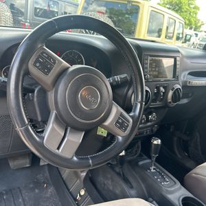 صورة مصغرة 35 لـ 2013 JEEP WRANGLER UNLIMITED MOAB