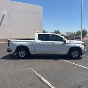 صورة 10 لـ 2021 Chevrolet SILVERADO 1500 LT
