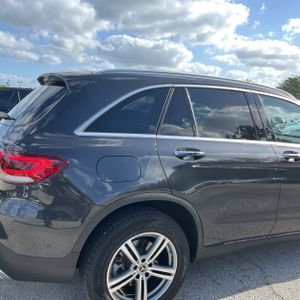 MERCEDES-BENZ GLC - 9