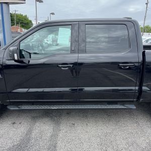 FORD F-150 XLT - 4