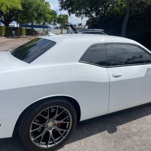 DODGE CHALLENGER SRT 392 - 9