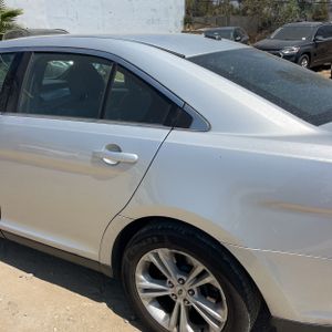 FORD TAURUS SEL - 6