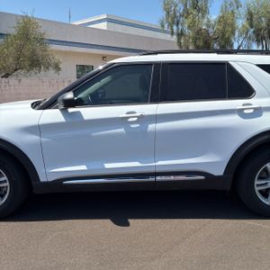 صورة 4 لـ 2021 FORD EXPLORER XLT