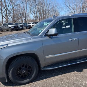 CADILLAC ESCALADE LUXURY - 2