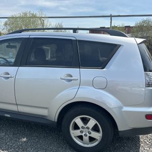 MITSUBISHI OUTLANDER ES - 6