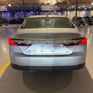 2025 Toyota CAMRY LE 照片 7