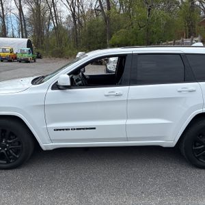 JEEP GRAND CHEROKEE ALTITUDE - 4