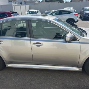SUBARU LEGACY PREMIUM - 10