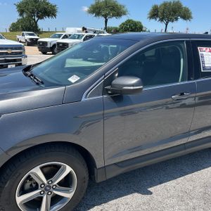 FORD EDGE SEL - 2