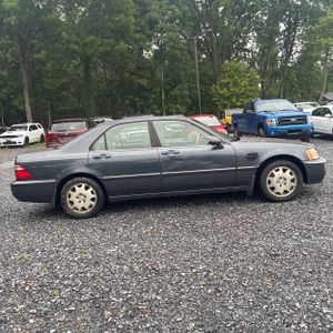 صورة 10 لـ 2004 Acura RL 3.5 W/NAVI