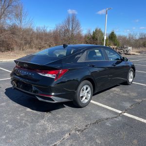 HYUNDAI ELANTRA SE - 9