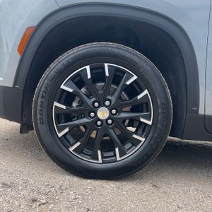 2025 Chevrolet TRAVERSE LT — миниатюра 17
