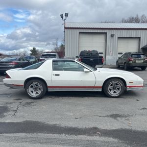 CHEVROLET CAMARO BASE - 10