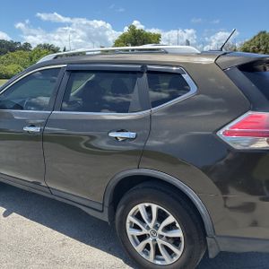 صورة 6 لـ 2015 Nissan ROGUE SV