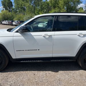2024 JEEP GRAND CHEROKEE LIMITED — фото 4