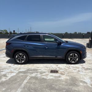 2025 Hyundai TUCSON SEL 照片 10