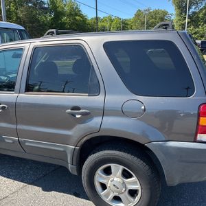 FORD ESCAPE XLT - 6