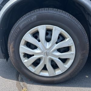 صورة مصغرة 17 لـ 2017 Nissan ROGUE S
