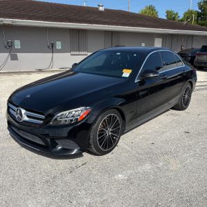 صورة 1 لـ 2021 Mercedes-BENZ C-CLASS