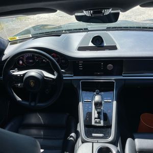 صورة 37 لـ 2022 Porsche PANAMERA GTS